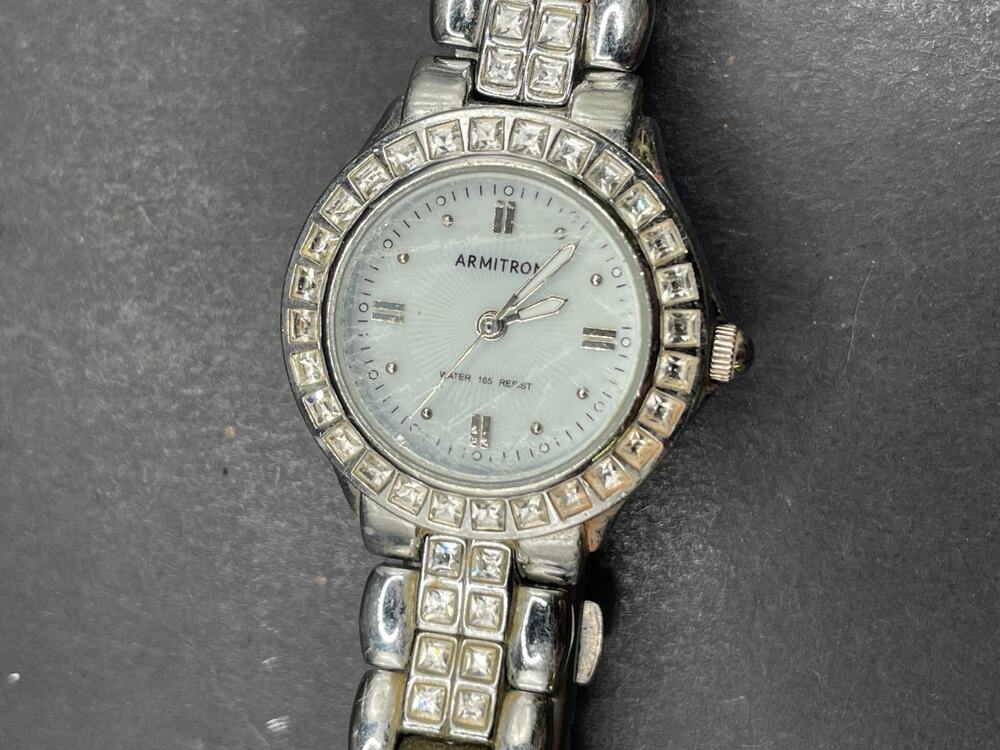 Vuntage Armitron Women's Silver Tone Quartz Watch Jeweled Bezel & Band MOP Dial